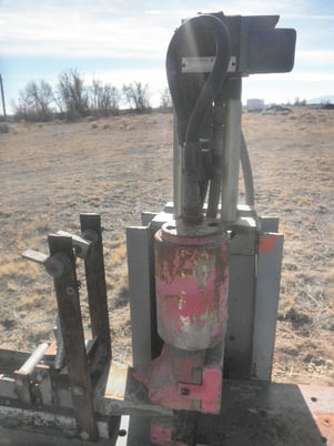 Stamping Machine, hydraulic/pneumatic, on casters - Image 4