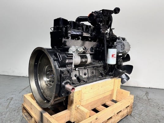 165 -180 HP Cummins 6BT5.9-C, Complete Diesel Engine, New - Image 3