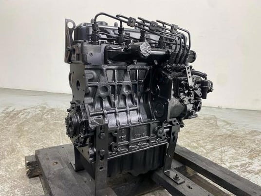 Kubota V1505, Complete Diesel Engine, Rebuilt - Image 3