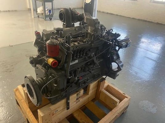 158 HP Komatsu SAA6D95, Complete Diesel Engine, Rebuilt - Image 5