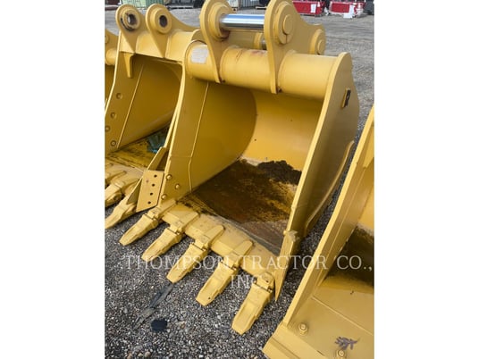 Rockland Inc 42" B LINKAGE ROCKLAND BUCKET, Bucket, S/N: 188242, 2021 - Image 1