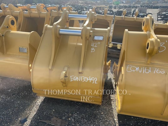 Rockland Inc 42" B LINKAGE ROCKLAND BUCKET, Bucket, S/N: 188242, 2021 - Image 2