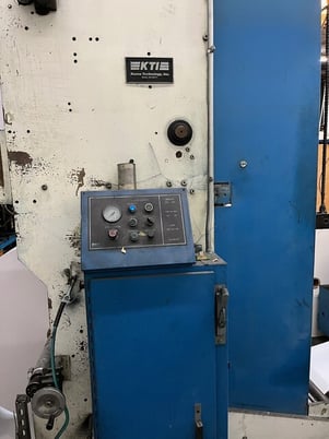 Sanden #Quantum-1200, Variable Cutoff Web Press System, (8) Color, 22" cutoff x 27" width, 50" Splicer, 1999 - Image 4