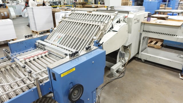MBO #T1020-2-78/4, Folder, 4/4/2 capacity, 40.25" x 57" max Sheet size, 10-60 m/min., 2007 - Image 8