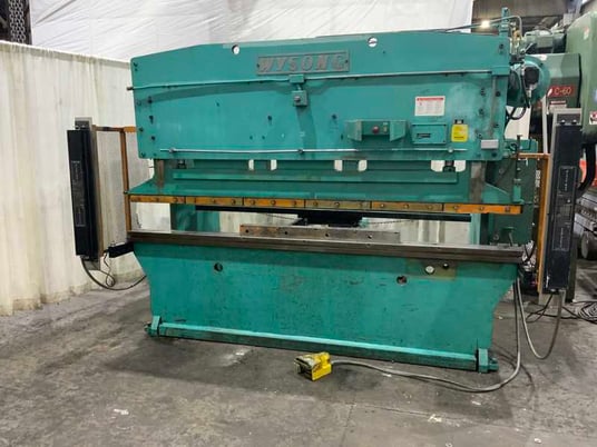 150 Ton, Wysong #HF150-10, hydraulic press brake, 10.2' OA, 102" between housing, 7" stroke, 2-Axis manual - Image 3