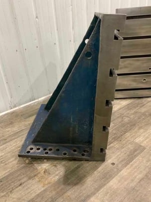 27-3/4" x 36" x 24" T-slotted angle plates, cast steel fabricated plate, 1 pair - Image 4