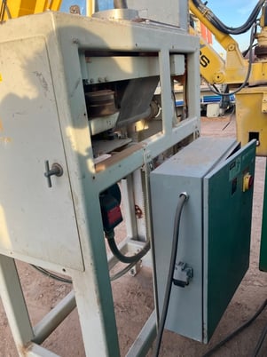 Bemis Auger Bagger - Image 3