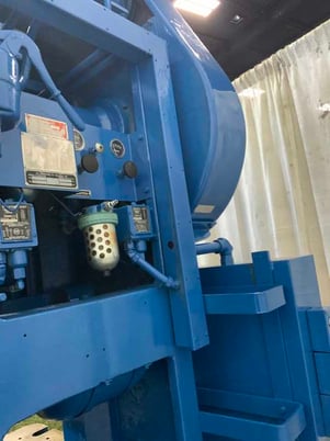 45 Ton, Bliss #C-45, OBI back geared press, Bijur automatic lube, 5 HP, air clutch & brake - Image 3