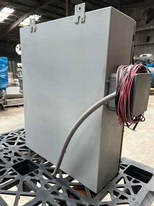 Mitts & Merrill #M100199G2, screw compressor, Micro Control panel - Image 6