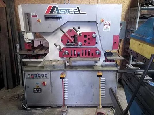 5.5" x 5.5" x 1/2" MAsteel #MIWH-80, ironworker, 90 ton, 10 HP, 2 foot pedal, 2018 - Image 1