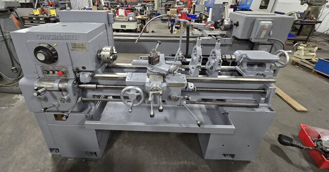 10" x 36" Cincinnati, toolroom precision hydrashift lathe, 6" 3-jaw chuck, 35-1200 RPM, taper, Steady Rest - Image 1
