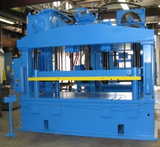 100 Ton, 95" x 62", down-acting, 4-post, 36" daylight, 20" stroke, 35" operator height, 25 HP, #1903 - Image 1