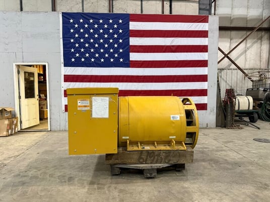 1500 KW, 1200 RPM, Caterpillar SR 4B, generator end, 4160 Volts - Image 1