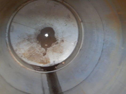 3000 gallon Stainless Steel tank, 95" dia. x 8' straight side, dish top & bottom, 3" center bottom outlet - Image 3
