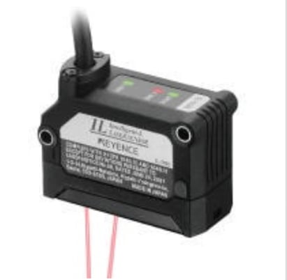 Keyence IL-030 CMOS Multi-Function Analog Laser Sensor, Sensor Head - Image 1