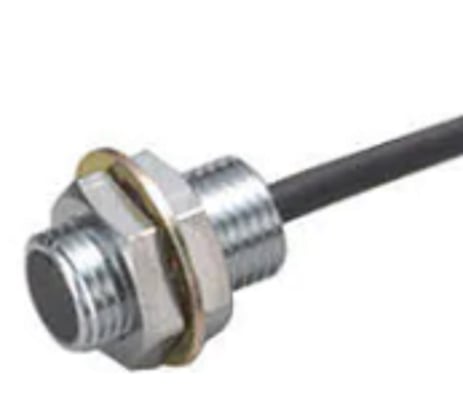 Keyence EM-010P Inductive Proximity Sensor, Main Unit, Shielded Type, M10, PNP - Image 1