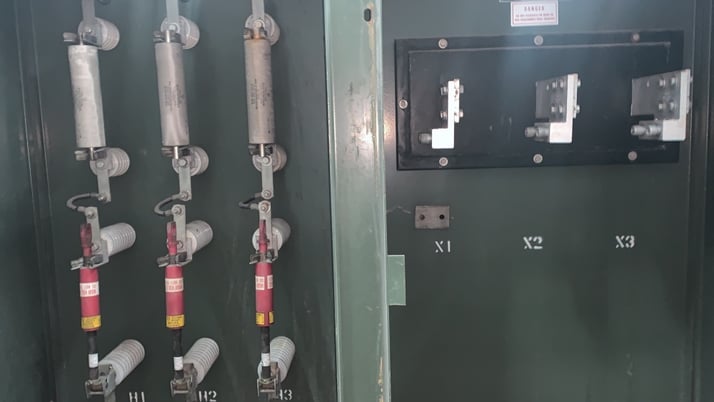 500 KVA 4160 Primary, 480 Delta Secondary, General Electric, pad mount, dry, outdoor - Image 2