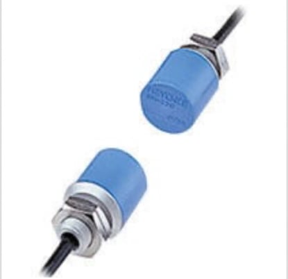 Keyence DH-220 Specific Solution Sensors, Sensor Head - Image 1