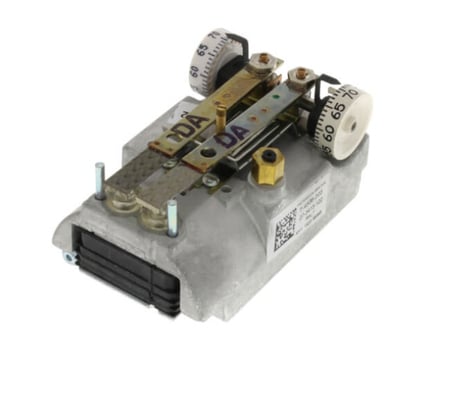 Johnson Controls T-4506-203 Direct Act Dual Temp Horizontal Pneumatic Thermostat - Image 1