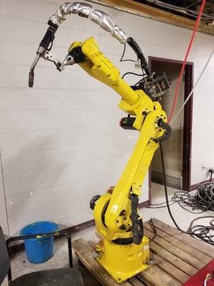Fanuc, ArcMate 120iB, Welding Robot, RJ3 controller, 600 V, 2005 - Image 1