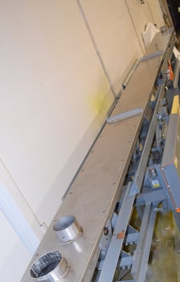 12" wide x 25' long, Stainless steel vibrating conveyor - Image 6