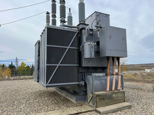 25/33.33/41.67 MVA 132000 Primary, 13800 Secondary, Ferranti Packard #25, substation transformer, oil, 1988 - Image 1
