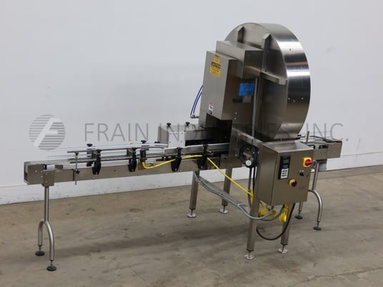 McBrady #200, rotary, inverted, air cleaner, 20-100 containers per minute, control panel has vari-speed - Image 5