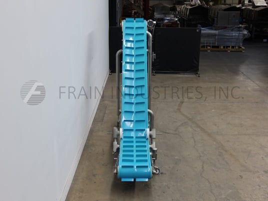 20" wide, Inclined cleated conveyor, Stainless steel, 1/2 HP motor drive - Image 3