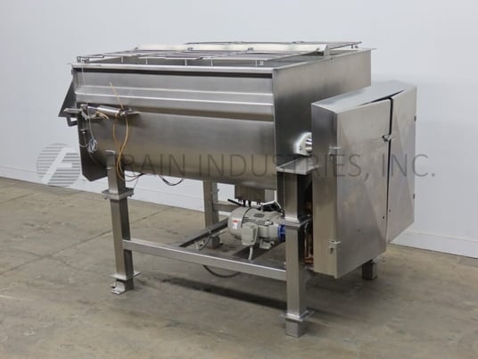 100 cu.ft. 304 Stainless Steel dual trough ribbon blender, with lift up safety grate, (2) 20 HP motor drives - Image 5