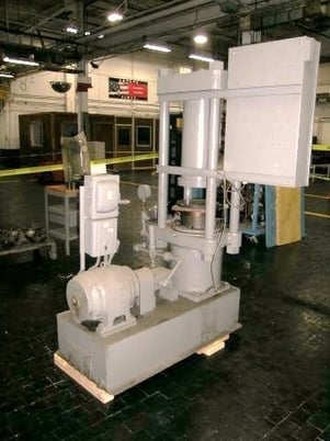 80 Ton, Elmes, 4-post. 12" diameter heated platens. Upacting bottom. New BARCOL controls. Older, but - Image 7