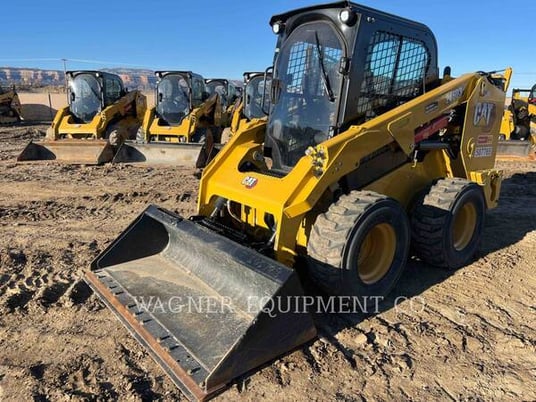 Cat 246D3, Skid Steer Loader, 265 hours, S/N: T9Z00565, 2023 - Image 1
