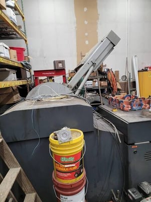 18" x 20" Hyd-Mech #V-18-Series-II, vertical bandsaw, 75-400 SFM, 19" wheel diameter, 38" table height, 2008 - Image 7