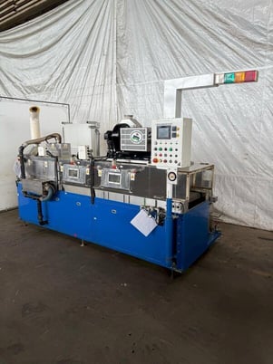 Fine Machine Kataoka belt type parts washer w/ oil skimmer, 18", 2016 - Image 2