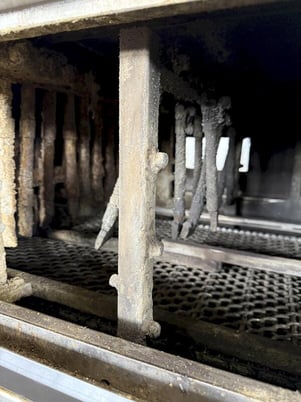 Fine Machine Kataoka belt type parts washer w/ oil skimmer, 18", 2016 - Image 10