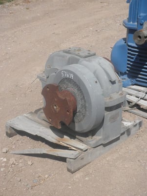 134 HP @ 1150 RPM, Flender #SEN250, Parallel Shaft Gear Reducer Gearbox, 436 RPM output, 2.63 :1 Ratio - Image 3