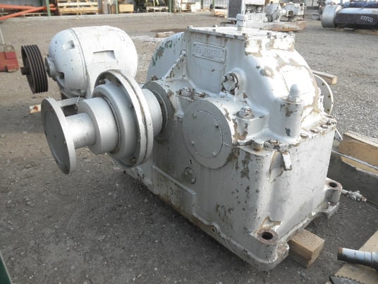 395 HP @ 1100 RPM, Farrell #129, Parallel Shaft Gearbox, 3593 RPM output, 3.26 :1 Ratio, 1.0 service factor - Image 1