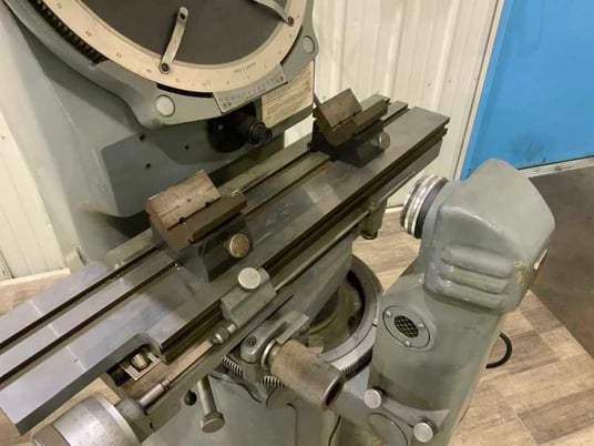 14" Jones & Lamson #PC-14A, optical comparator, 30" x6" table area, power elevation, 2-Axis digital read out - Image 2