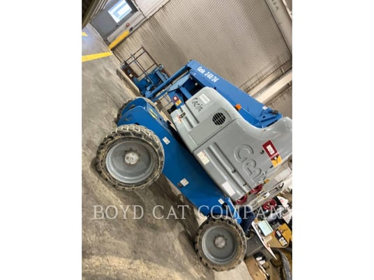 Genie Industries Z60/34RTDS G84, Articulated Boom Lift, 1896 hours, S/N: Z6014-14351, 2014 - Image 4