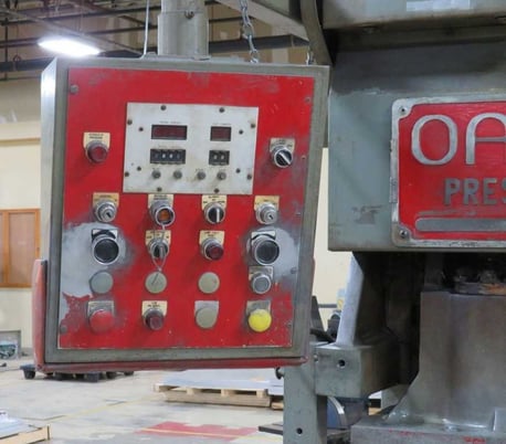 30 Ton, Oak #FP1-A, fin press, 1.5" stroke, 30" x 20" die area, 8.5"-10.5"Shut Height, 133-385 SPM, air - Image 10