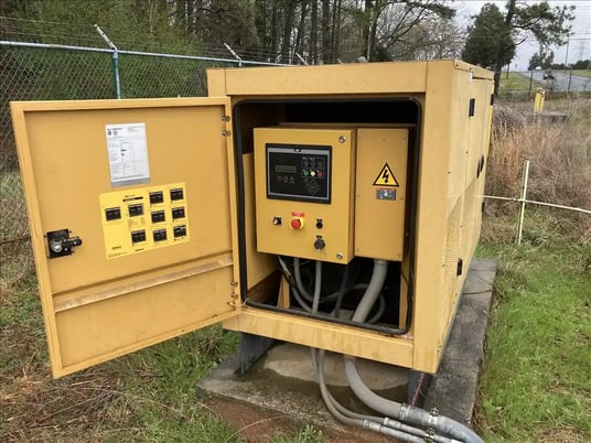 30 KW Caterpillar, Olympian #G30F3, standby generator, enclosed, 277/480 Volts, 45.2 amps, 2004 - Image 1