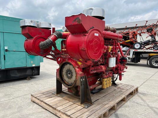 2250 HP Caterpillar #3512C, industrial frack engine, 1900 RPM, 2014 - Image 2