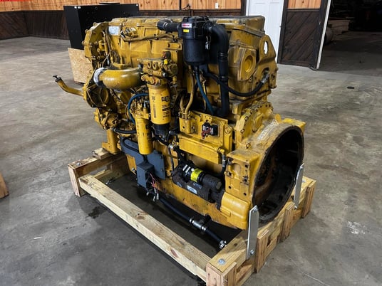 630 HP Caterpillar #C18, industrial engine, EPA Tier 3, sound attenuated enclosure 1, 2011 - Image 2