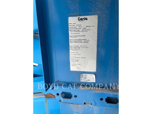 Genie Industries Z62/40 4WD G84, Articulated Boom Lift, 1695 hours, S/N: Z6215A-439, 2015 - Image 6