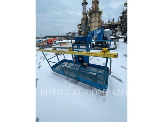 Genie Industries Z62/40 4WD G84, Articulated Boom Lift, 1695 hours, S/N: Z6215A-439, 2015 - Image 7
