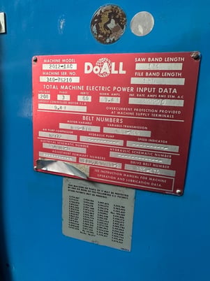20" DoAll #2012-1AC, vertical bandsaw, 50-5200 RPM, 24" x31"table, pneumatic table feed - Image 4