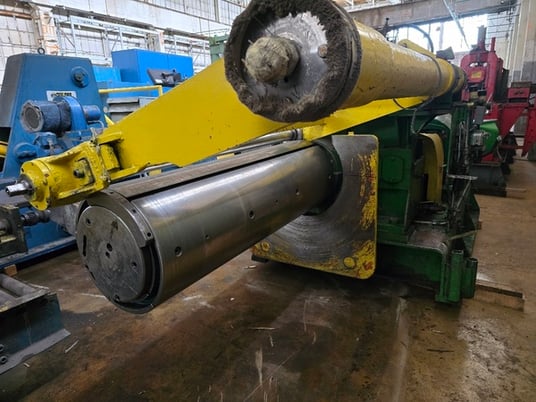30000 lb. Ardcor, recoiler, 60" W capacity, left to right, 100 HP DC, 500V, 650/1950 RPM, hydraulic gripper - Image 1