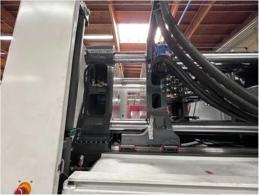 610 Ton, 105 oz., Milacron #Q-610, horizontal injection molding machine, 100mm screw, new in stock, 2023 - Image 5