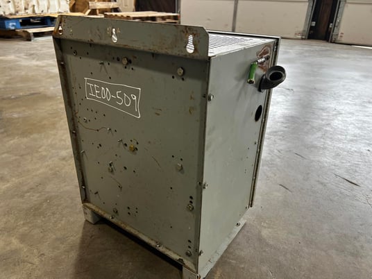 La Marche Marche #A46-30-24V-A1-12L-18680, automatic trickle charger, (12) Lead Cells, 16/30 Amps, 120 VAC - Image 3