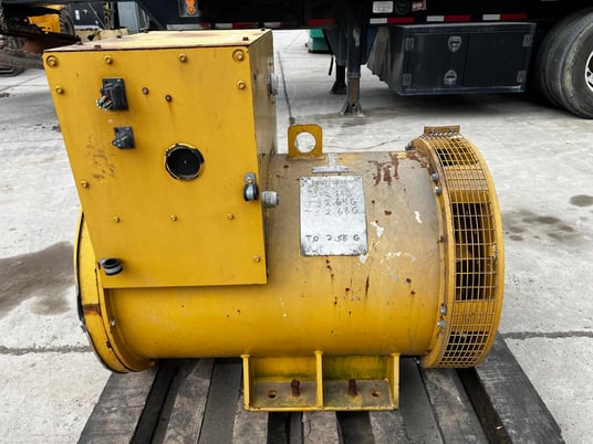 300 KW, 1800 RPM, Caterpillar #432PSL6402, Generator End, sound attenuated enclosure 1, 3 phase, 4-wire, 480 - Image 6