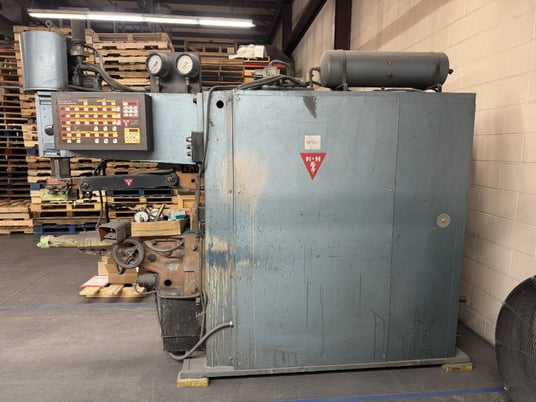 H & H, spot welder, under power & running - Image 3